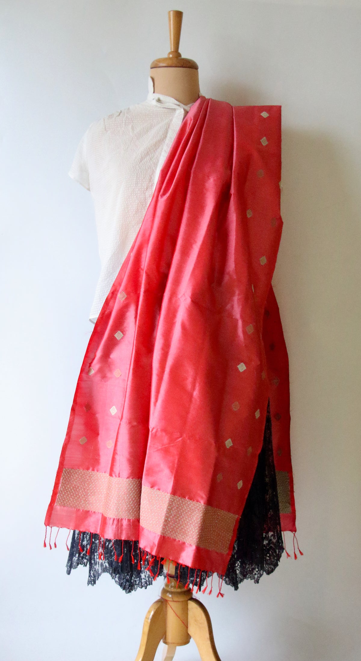 Rose Pink Handwoven Mulberry Silk Scarf / Stole from Assam