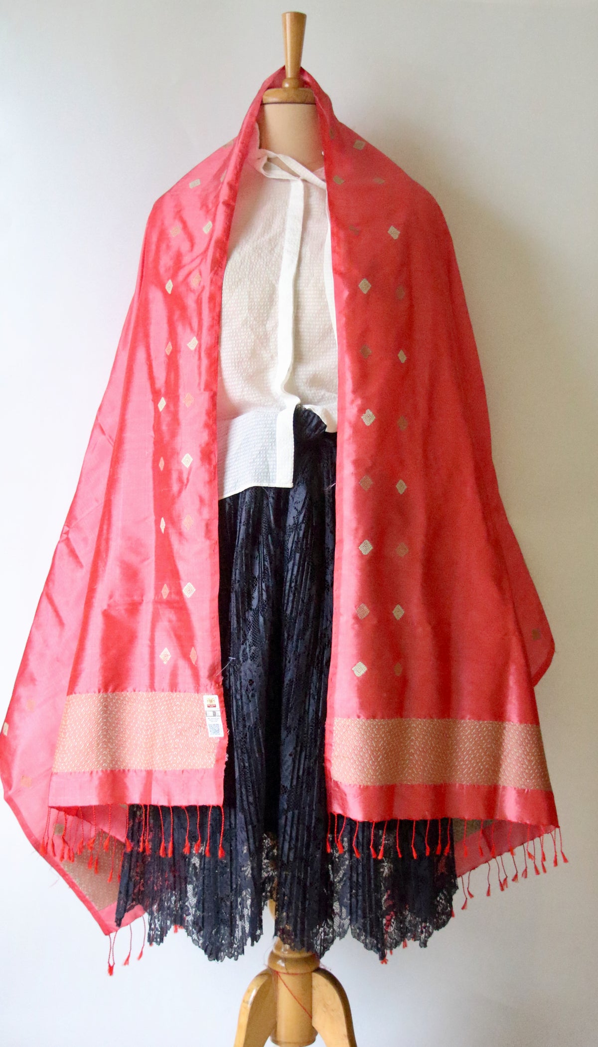 Rose Pink Handwoven Mulberry Silk Scarf / Stole from Assam