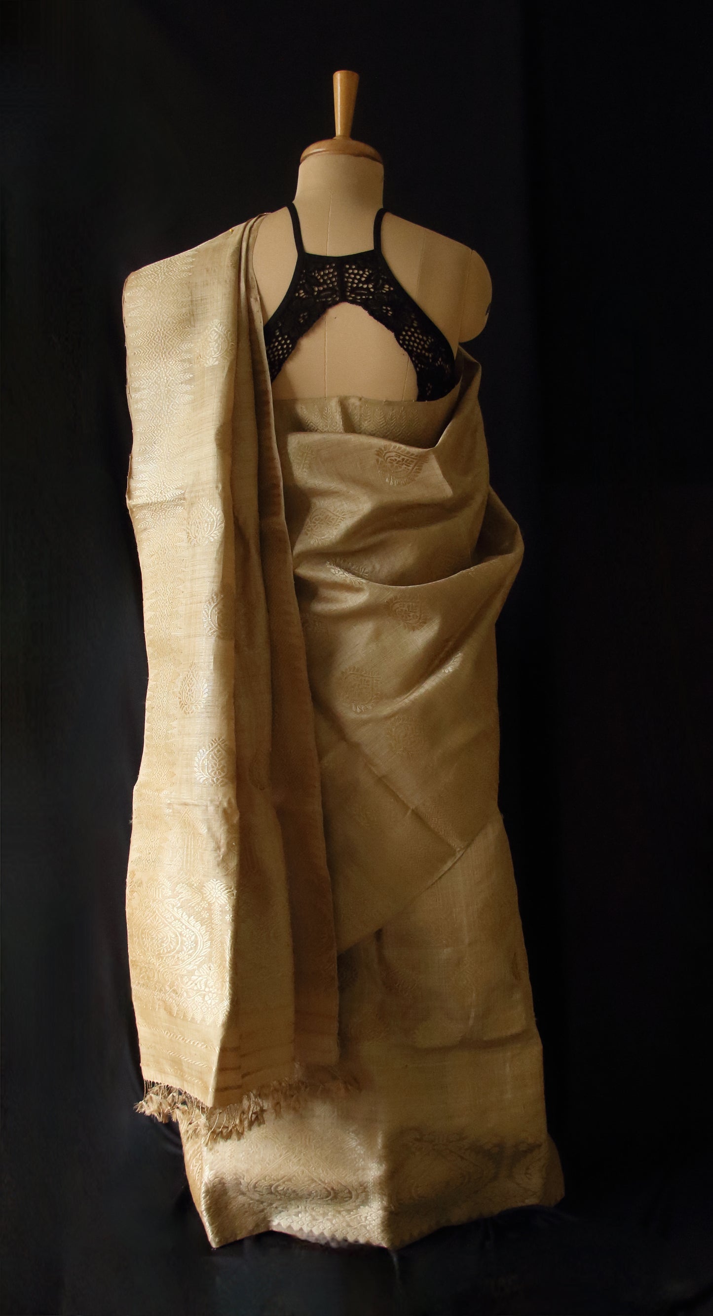 Muga Silk Mekhela Chador with Muga Silk Motifs Set
