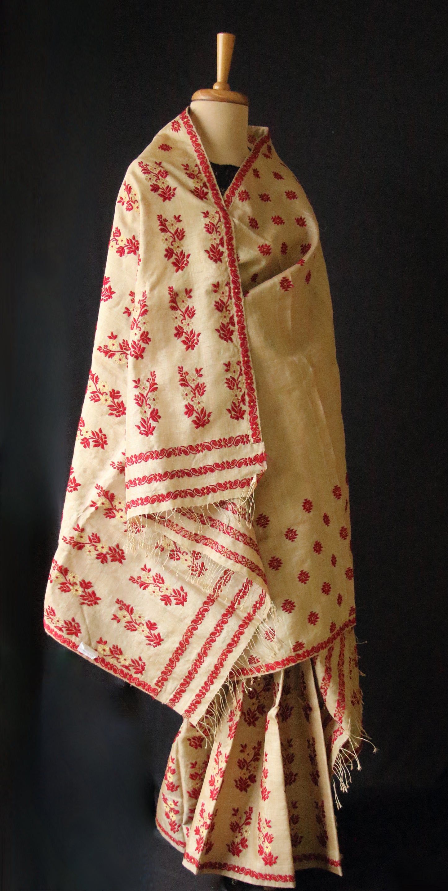 Handloom Muga Silk Mekhla Chador Set with floral motifs - Order Only