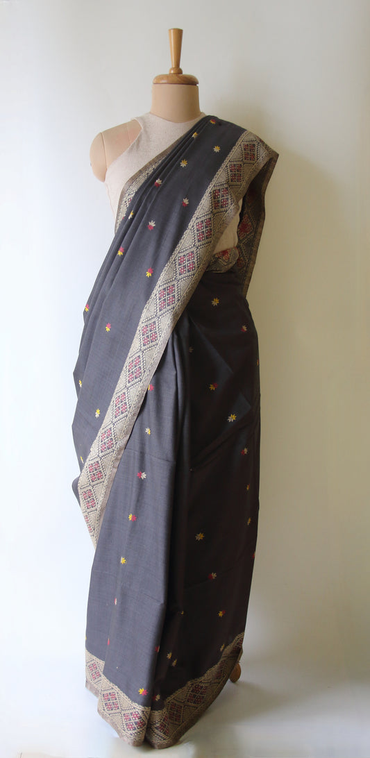 Natural Dyed Dark Grey Handloom Eri Silk Saree
