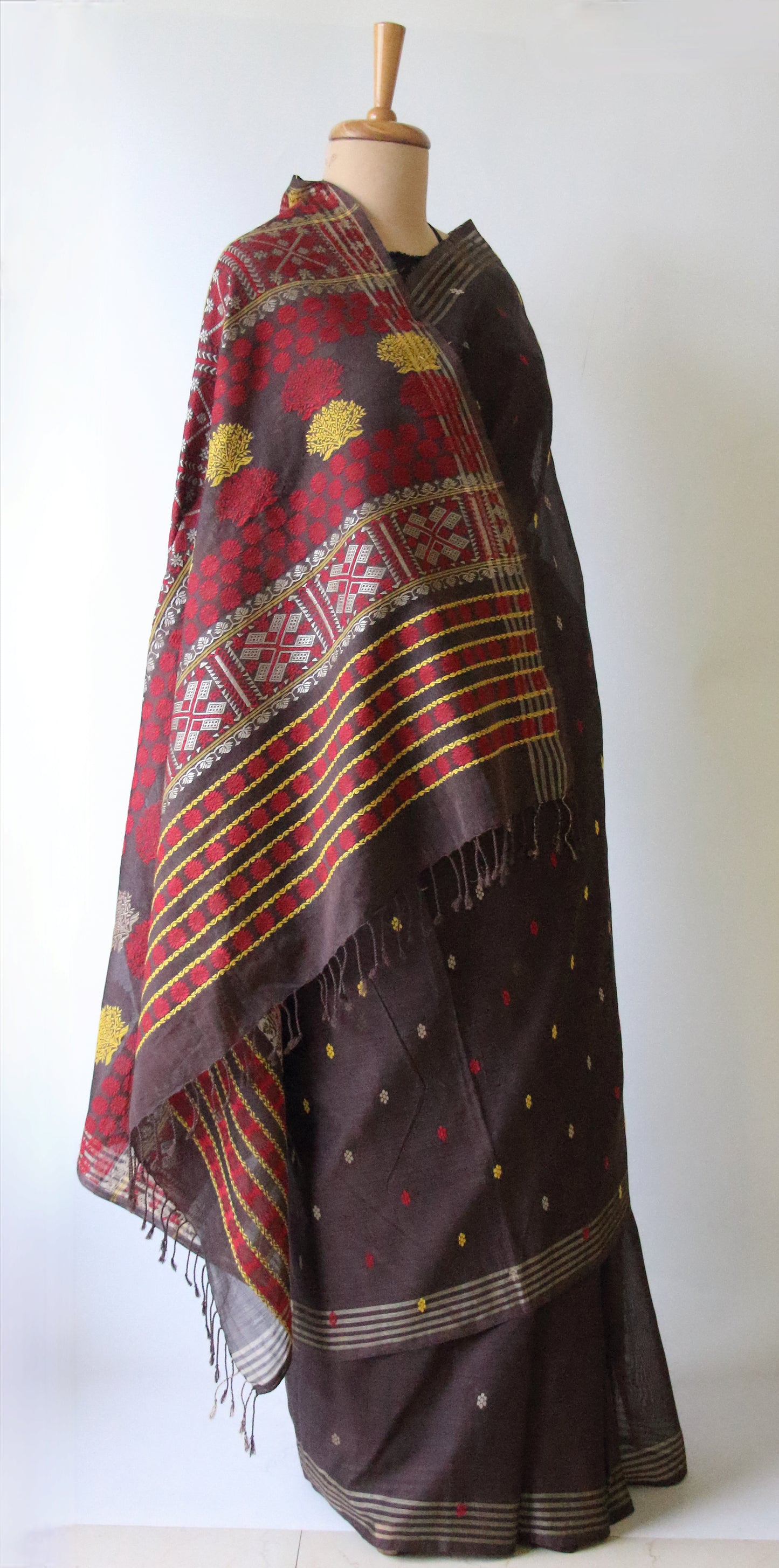 Natural Dyed Handloom Cotton Silk Saree from Assam , India
