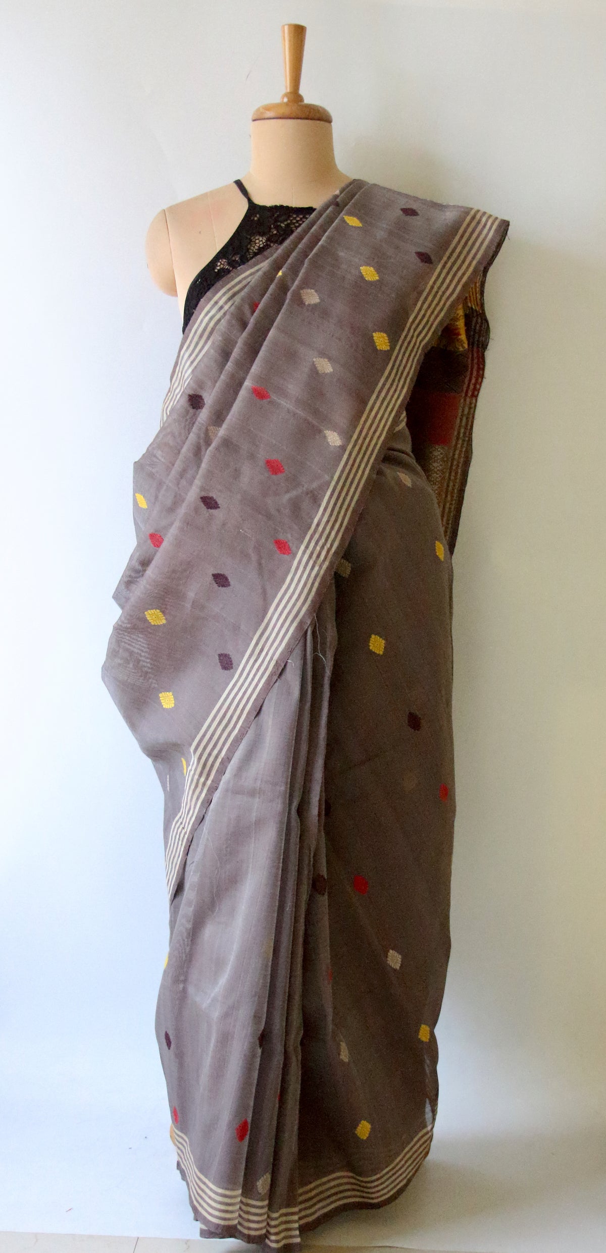 Natural Dyed Grey Handloom Cotton Silk Saree from Assam