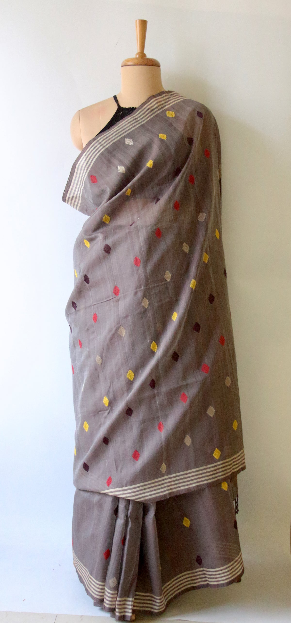 Natural Dyed Grey Handloom Cotton Silk Saree from Assam