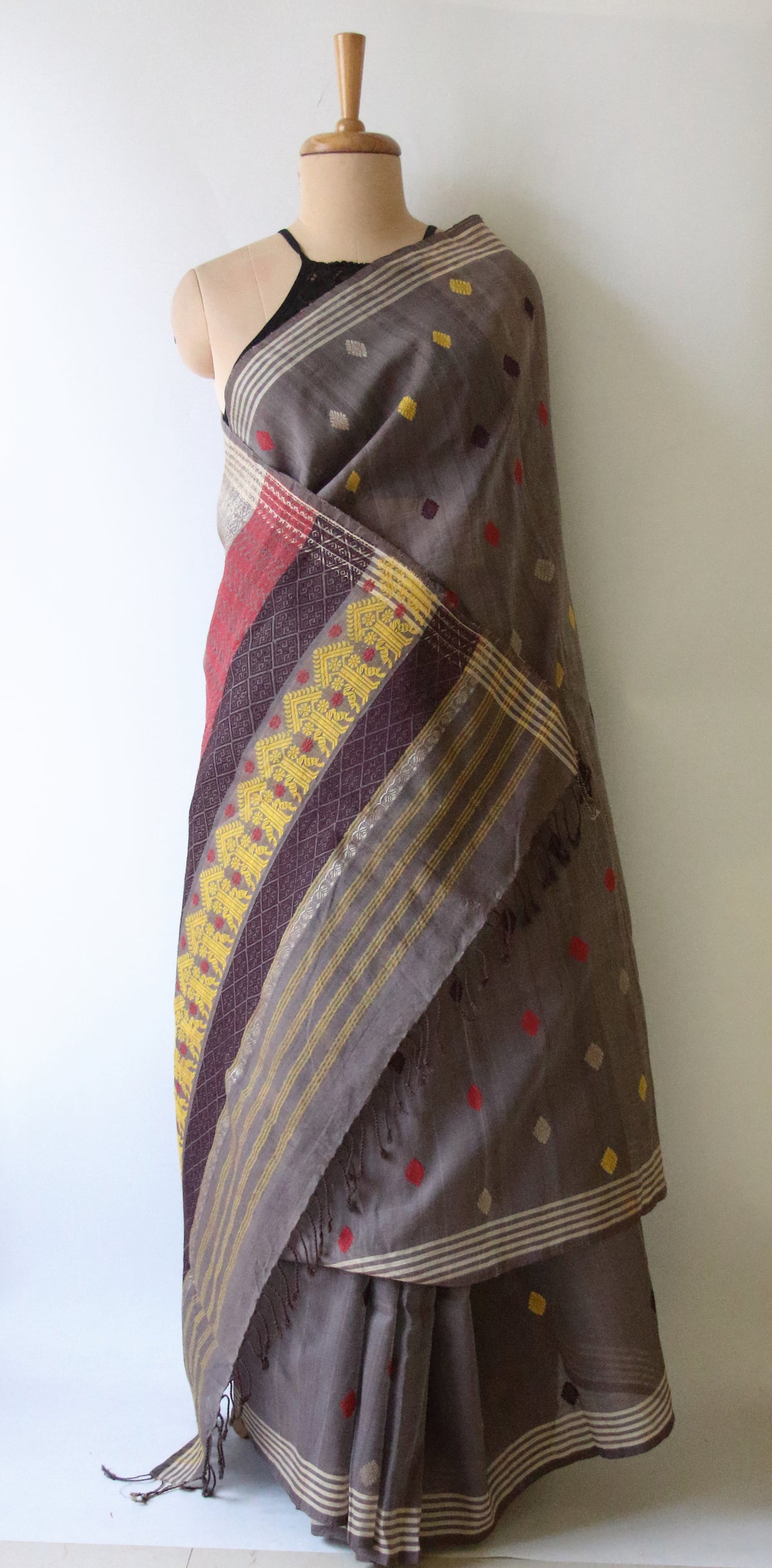 Natural Dyed Grey Handloom Cotton Silk Saree from Assam