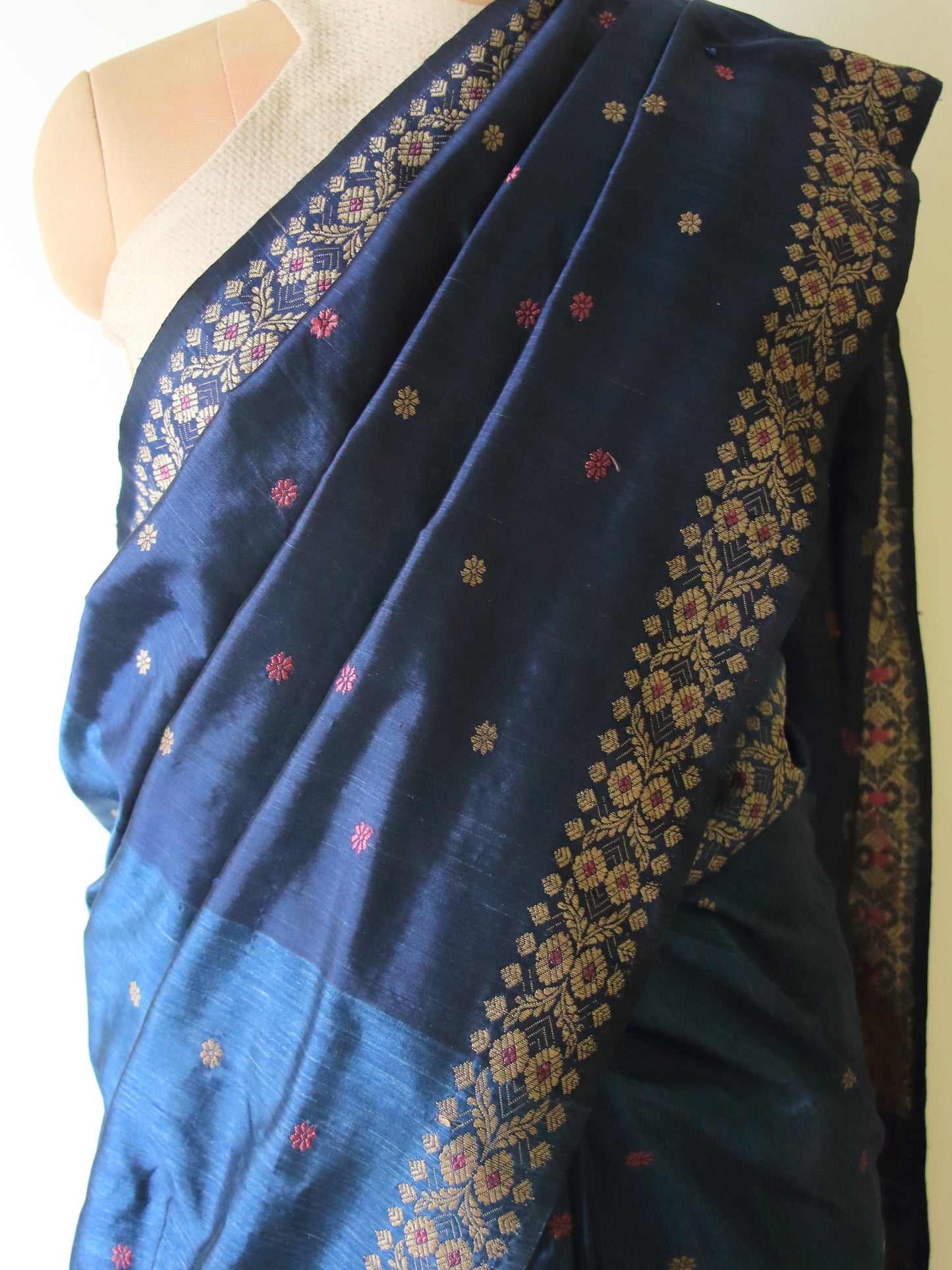 Indigo Natural Dyed Mulberry Silk Saree, Muga Silk Motifs