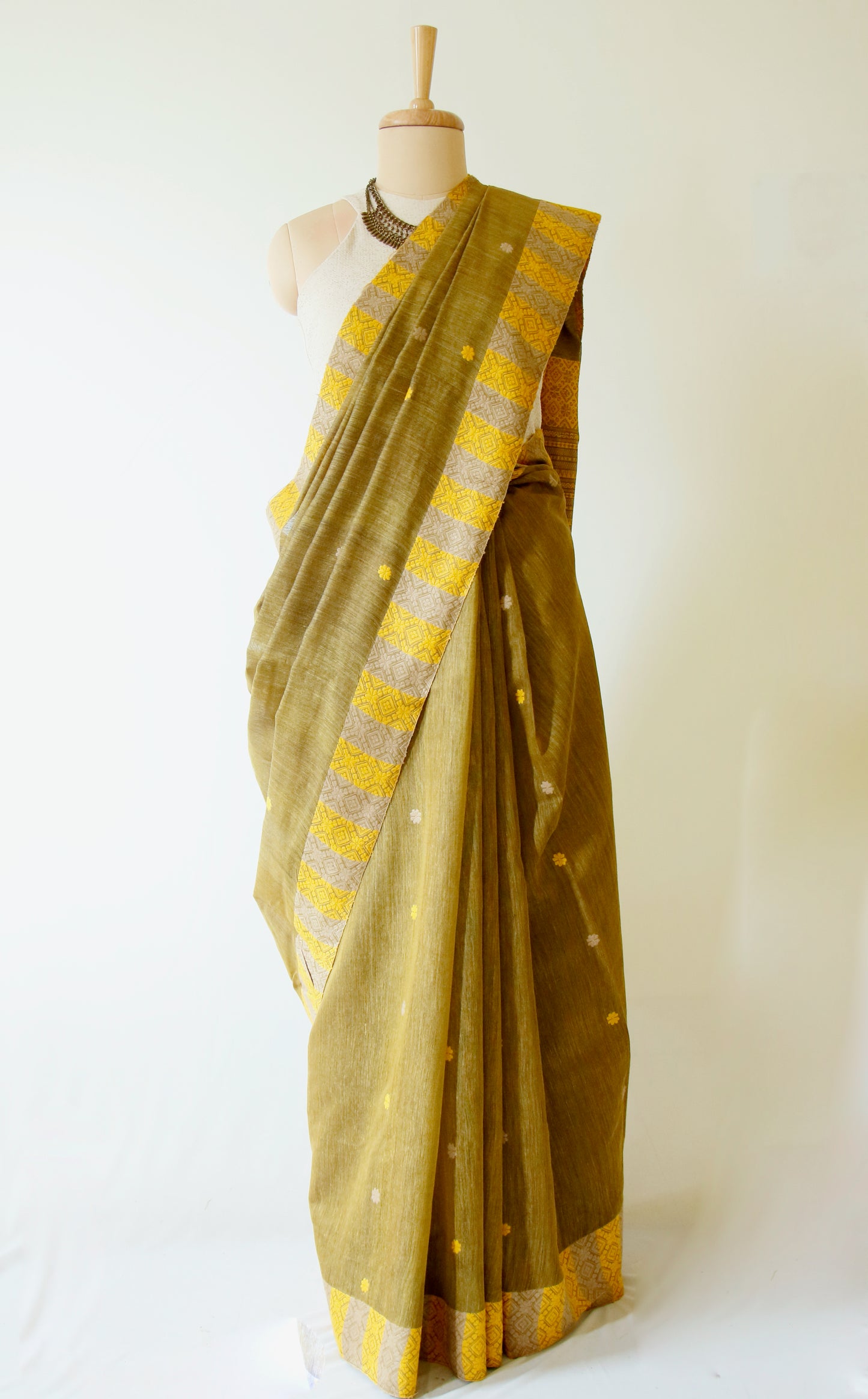 Natural dyed Eri Silk / Mulberry silk handloom saree from Assam